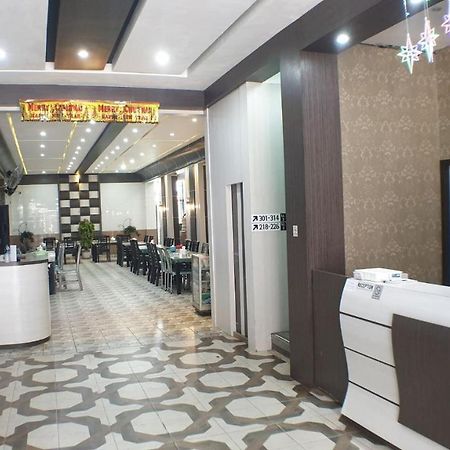 Nasional Hotel Gunungsitoli Dış mekan fotoğraf