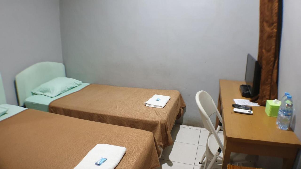 Nasional Hotel Gunungsitoli Dış mekan fotoğraf